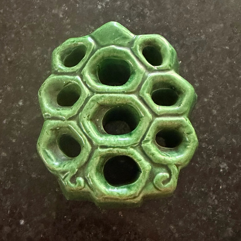 Vintage Green Ceramic 9 Hole Flower Frog - Honeycomb/Lotus Pod Design - EUC
